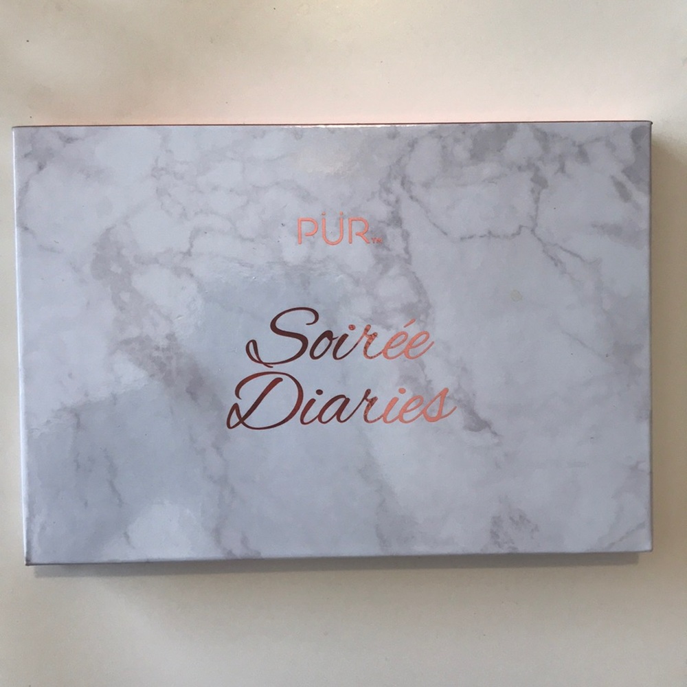 PÜR Soirée Diaries Eyeshadow Palette